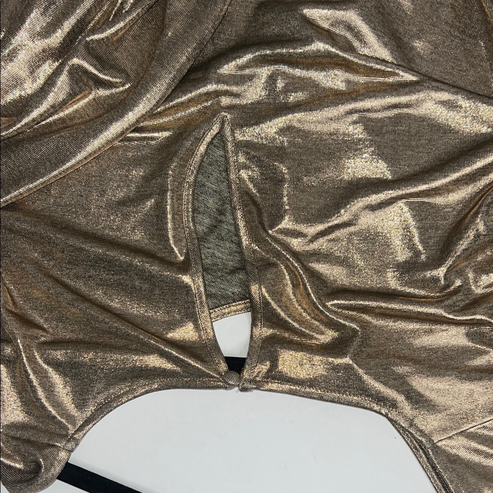 Gabrielle Union Gold Twist-Front Crop Top size L - Picture 10 of 12
